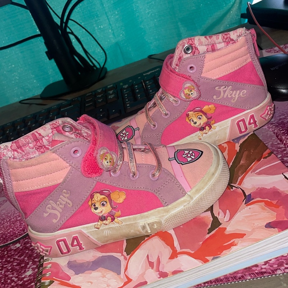 Paw patrol kids size 10